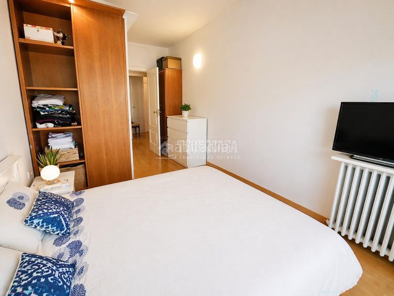 Foto 0356746a-fbbe-467d-a597-78fa7e85353c. Pis amb calefacció a La Nova Esquerra de l´Eixample Barcelona