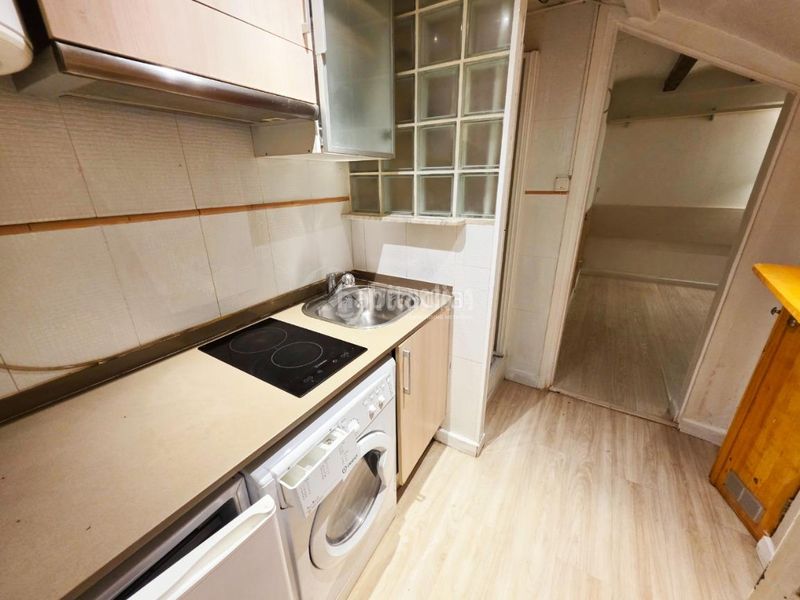 Foto dbf694a4-b154-40a0-8a8b-1ca9467512c3. Estudi a La Nova Esquerra de l´Eixample Barcelona
