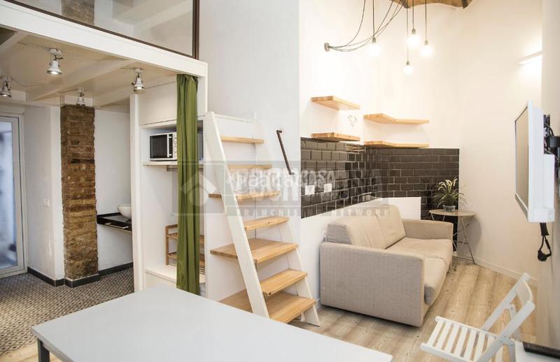 Foto 073230cc-ab30-430a-89a9-82ffcc197582. Loft piso en venta en La Nova Esquerra de l´Eixample Barcelona