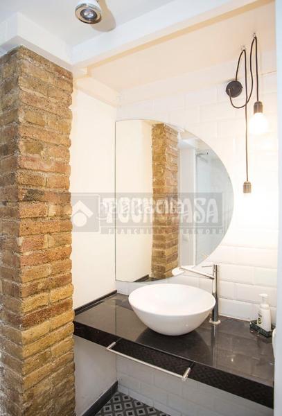 Foto dccbe88b-0337-4bdc-b238-240bb2988f21. Loft piso en venta en La Nova Esquerra de l´Eixample Barcelona