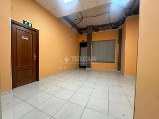 Locale commerciale in Calle Carboneras