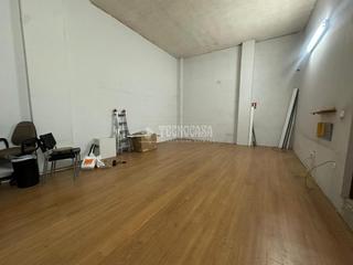 Locale commerciale in Calle Carboneras