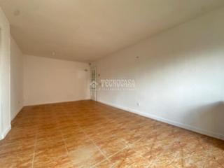 Pis  Calle de cullera. Piso en venta en madrid