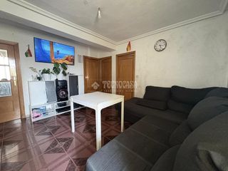 Pis a Calle de Cuart de Poblet