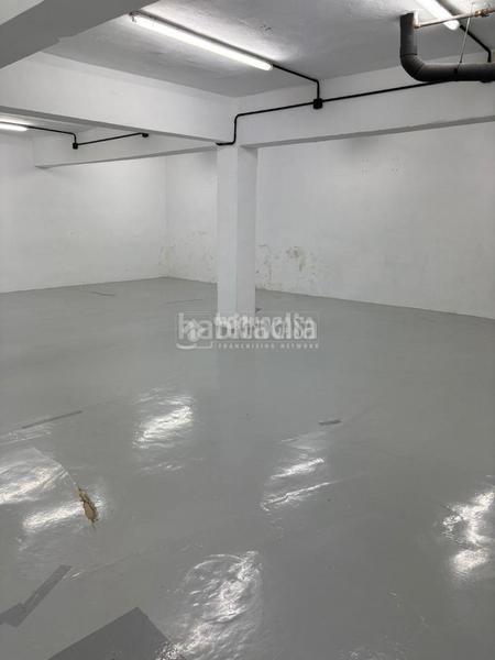 Foto 41ad532d-bc46-469b-8cd9-2db8489ec564. Local comercial nave en venta en Vista Alegre Madrid
