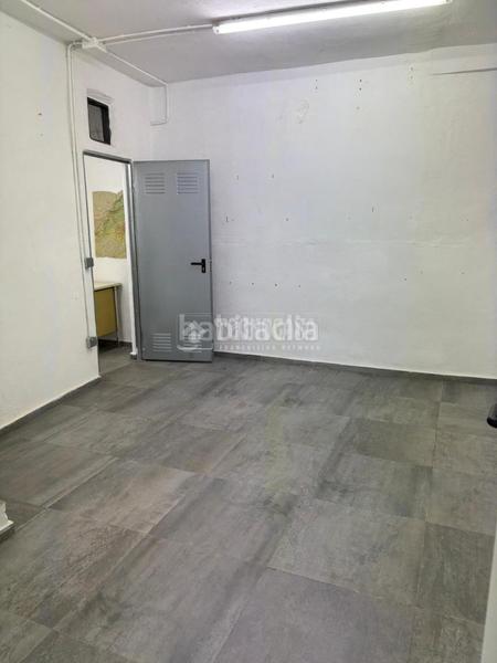 Foto 60baedf5-029d-45d0-949a-446ef30e69d4. Local comercial nave en venta en Vista Alegre Madrid