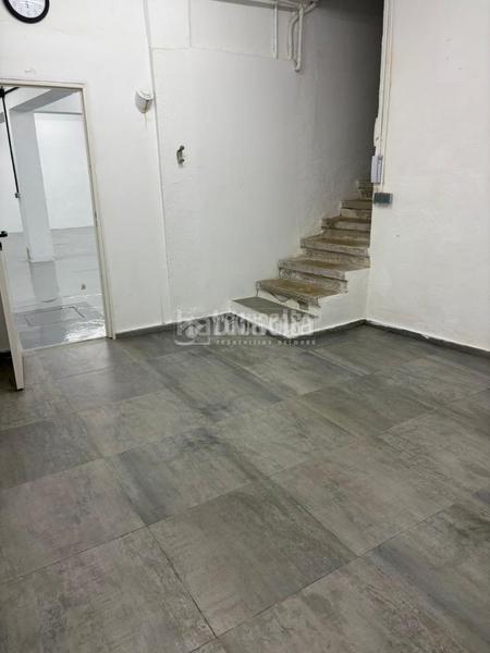 Foto ba9572a3-54c7-4a25-8bbf-501d195afaa6. Local comercial nave en venta en Vista Alegre Madrid