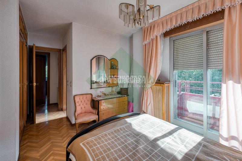 Foto 7571e94c-e4ab-4c6c-a5b2-b0a3ce986726. Flat with heating parking in Vista Alegre Madrid