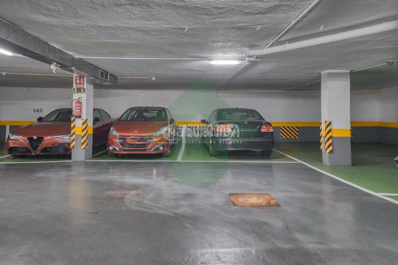 Foto 8f71f4cf-3c91-4eeb-a808-6ba595031ca0. Flat with heating parking in Vista Alegre Madrid