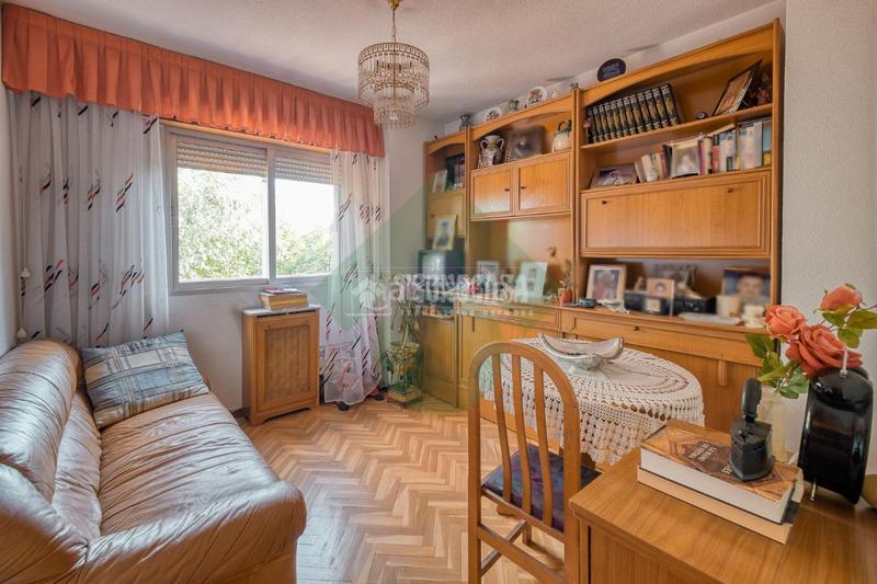 Foto fd6d5585-26ba-4704-93f9-7692a739121b. Flat with heating parking in Vista Alegre Madrid