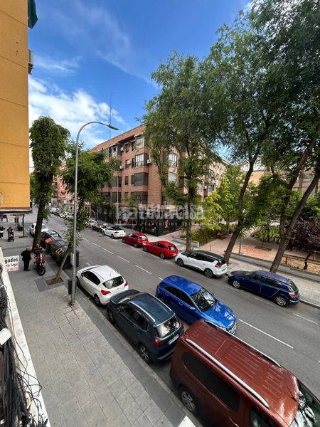 Foto d18d133a-eb2b-458c-894e-41f92bee32e6. Pis amb calefacció aparcament a Vista Alegre Madrid