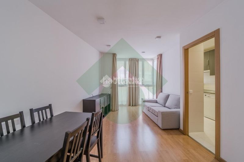 Foto 502cbbf5-9b6e-44d2-bc3a-645c4bc7e395. Piso  en venta en Vista Alegre Madrid