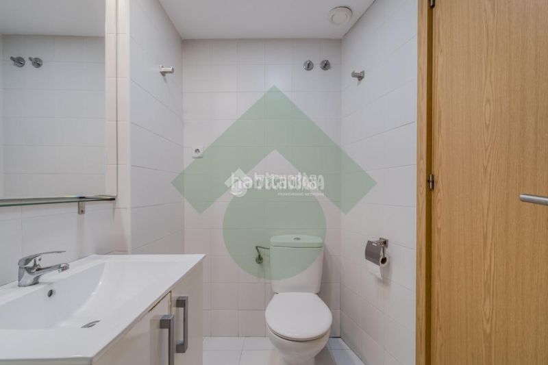 Foto d864d378-92ac-400a-a094-05773a613380. Piso  en venta en Vista Alegre Madrid