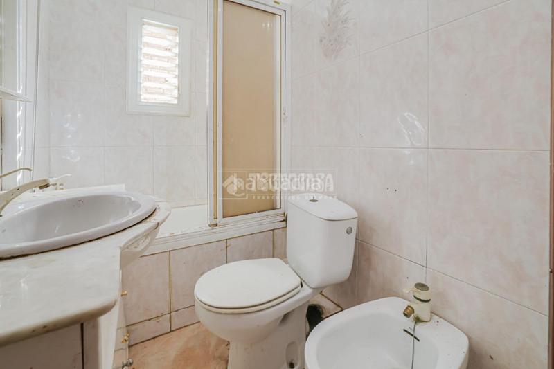 Foto 93f94447-c469-44d4-9cf4-8559d622e73a. Piso  en venta en Llefià Badalona