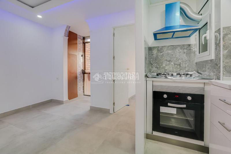 Foto c14f0736-6531-4fb7-9718-94d41543da9a. Piso  en venta en Santa Rosa Santa Coloma de Gramenet