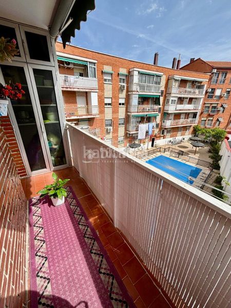 Foto 51f9ad6f-e08c-4465-96d6-95e7df0abfdd. Pis amb calefacció piscina a Casco Histórico de Vallecas Madrid