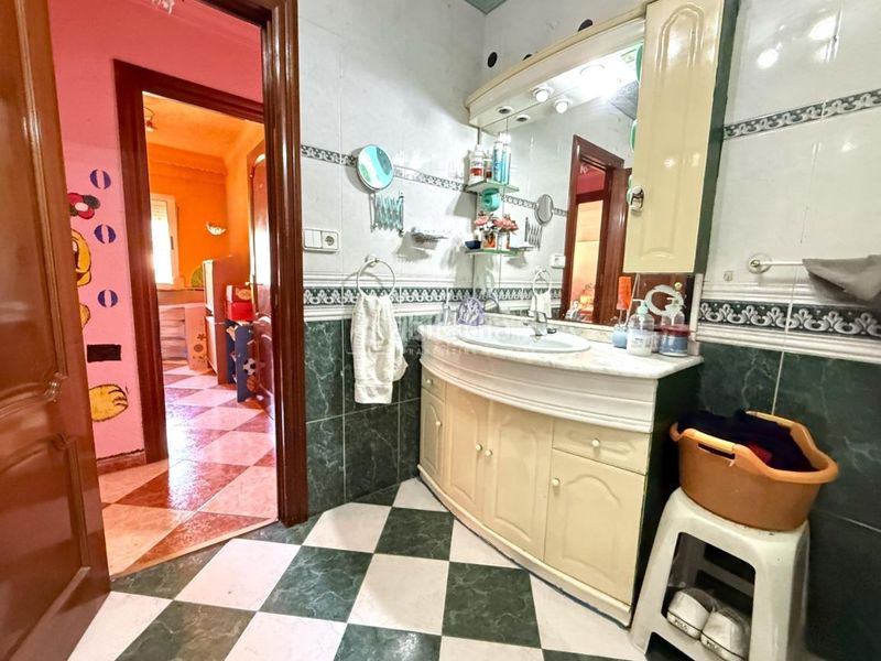 Foto b0d4b979-04ad-4c52-bfb5-444ea1a8d82b. Pis a La Luz - El Torcal Málaga