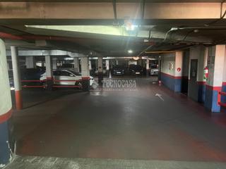 Parking coche en Batallas. Boxplaza de garaje en venta en leganés