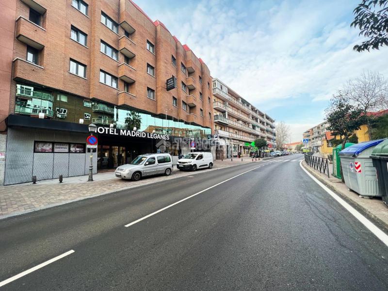 Foto f07e08b2-dc59-460c-8938-9e5085960f82. Autoparkplatz in Las Dehesillas-Vereda de los Estudiantes Leganés