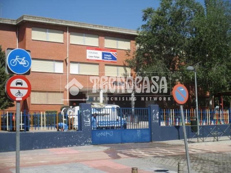Foto 2c2fc97e-6360-4920-8fce-f04df0b8082a. Posto auto in Las Dehesillas-Vereda de los Estudiantes Leganés