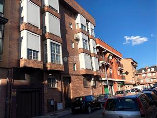 Parking coche en Las Dehesillas-Vereda de los Estudiantes. Boxplaza de garaje en venta en leganés