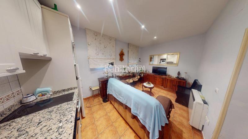 Foto 524f6d7e-2c15-4517-8fe7-39d3e378e75e. Pis a Flores Leganés