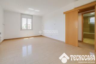 Appartement dans Singuerln. Piso en venta en santa coloma de gramenet