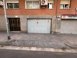 Local Comercial en Singuerln. Local comercial en venta en santa coloma de gramenet