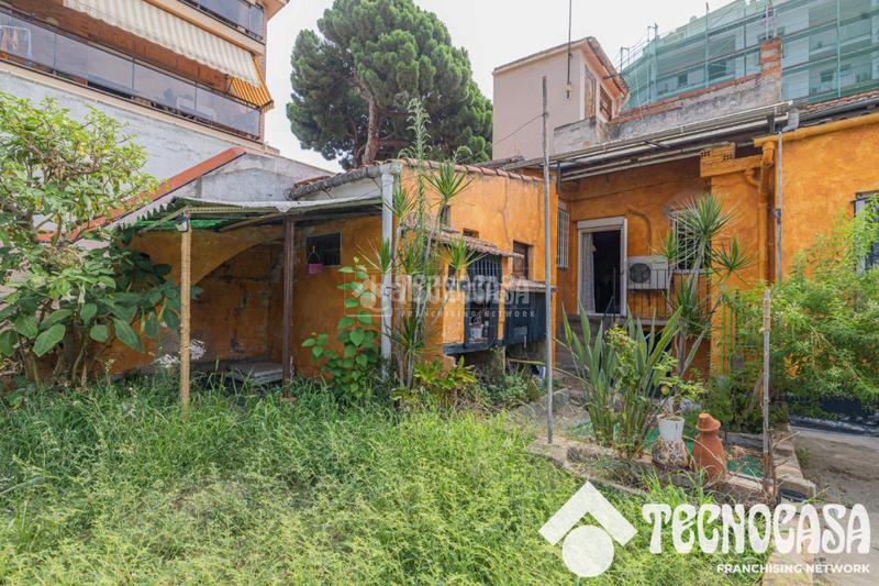 Foto 3b40cd25-8a4a-414a-b478-23554633b5b4. Piso  en venta en Singuerlín Santa Coloma de Gramenet