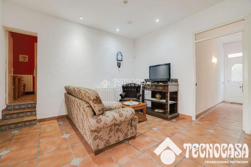 Foto 6686eb13-edbb-4344-b8e9-a2cf5d09d5b5. Piso  en venta en Singuerlín Santa Coloma de Gramenet