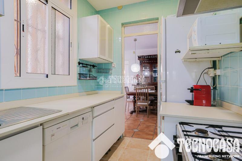 Foto 7372a436-6e76-4bb7-8ba8-f98fa4d995c7. Piso  en venta en Singuerlín Santa Coloma de Gramenet