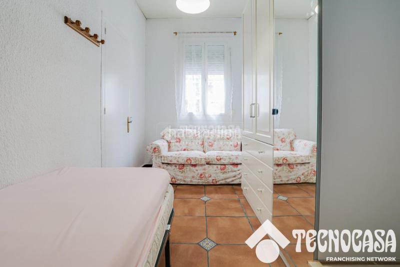 Foto f34c4fa9-27e1-4618-b717-c957f96ca39f. Piso  en venta en Singuerlín Santa Coloma de Gramenet