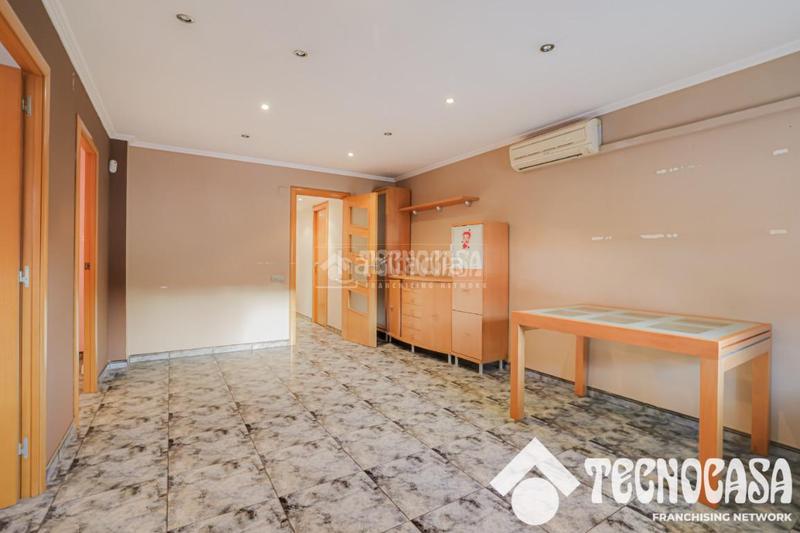Foto 7026abbf-1c2c-4f3c-ae58-905766b91549. Appartement dans Singuerlín Santa Coloma de Gramenet