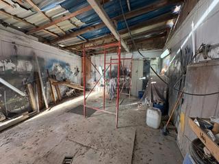 Local Comercial a Les Oliveres. Almacn en venta en santa coloma de gramenet