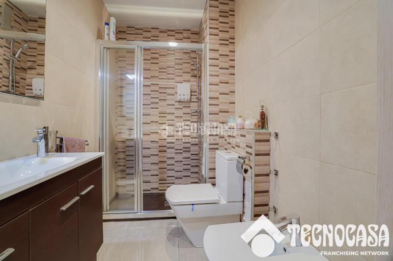 Foto ffbdf841-f164-4709-9eaf-0d1390234593. Appartement dans Singuerlín Santa Coloma de Gramenet