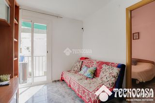 Etagenwohnung in Singuerlín. Piso en venta en santa coloma de gramenet