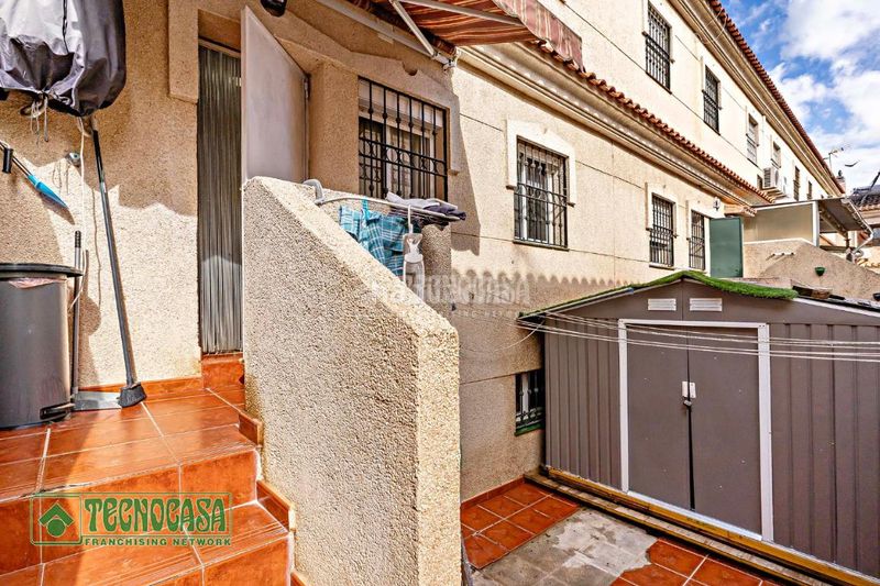 Foto 5ce35f77-c3f4-4765-9de0-4574e54ef0c8. Casa aparellada amb calefacció aparcament a estación de Cártama Cártama