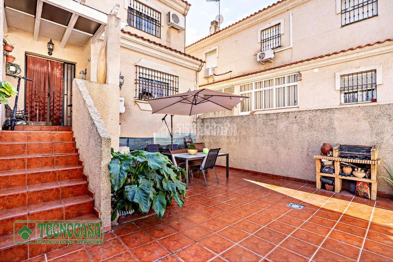 Foto 81d75e38-9aaf-4c01-a430-c7a340158f33. Casa aparellada amb calefacció aparcament a estación de Cártama Cártama