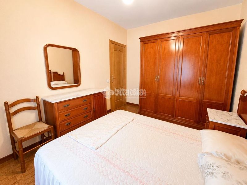 Foto 1a0a9963-1df4-43d3-a6aa-cf62fa9ea4b7. Pis a Abrantes Madrid