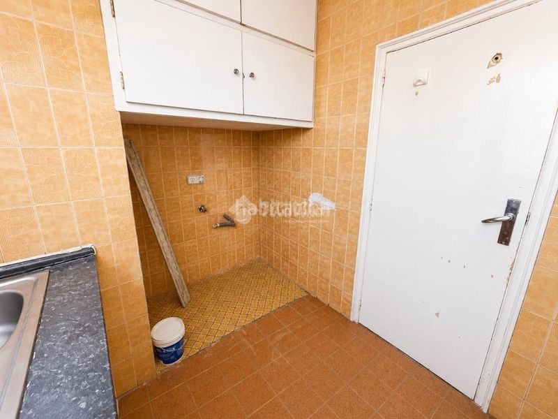 Foto ed6d5979-1947-4043-b6d6-40f72dc5ccfa. Pis a Abrantes Madrid