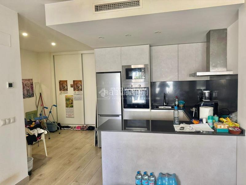 Foto 649726c5-3ad0-4727-b5a3-2d7d32f1c971. Casa pareada casa en venta en puerto de Estepona Estepona