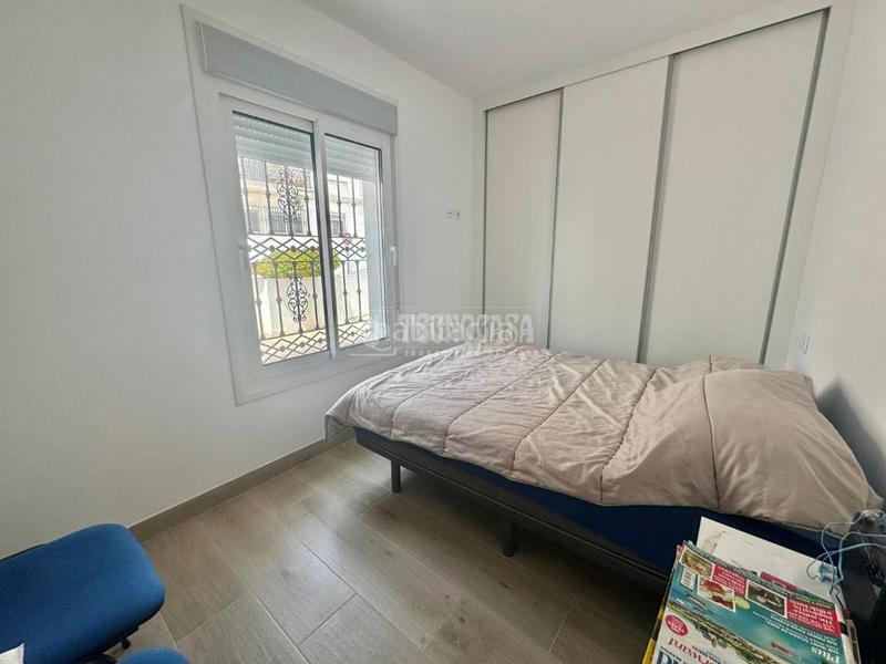 Foto 88402544-f05c-4a99-8acc-7be269af4545. Casa pareada casa en venta en puerto de Estepona Estepona