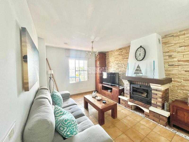 Foto 56d7b96c-fda9-46b6-980a-454686fc418f. Casa pareada casa en venta en Cancelada Estepona