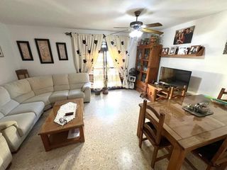 Pis  C. carmen laforet. Piso en venta en estepona