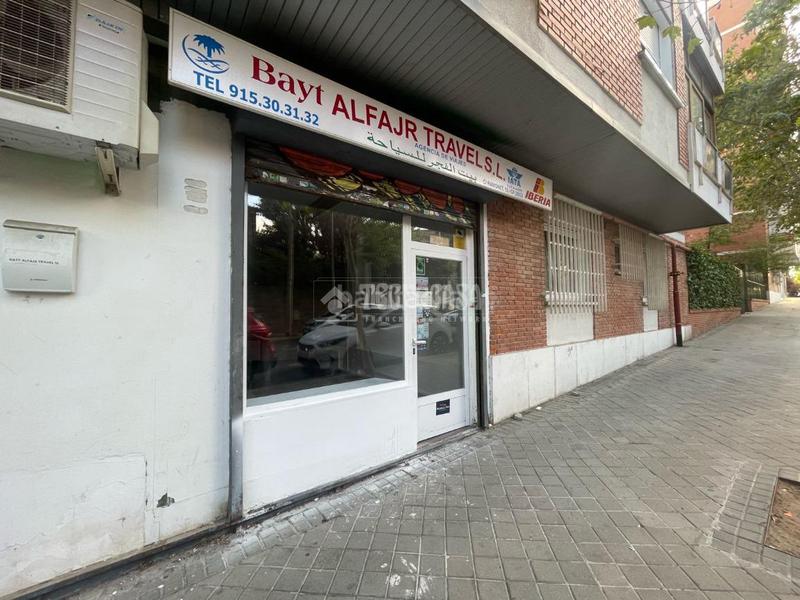 Foto abe9079d-bd13-4833-b67a-369d1b6935a2. Local comercial  en venta en Apóstol Santiago Madrid