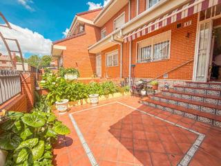 Casa pareada en Pintores-Ferial. Casa en venta en parla