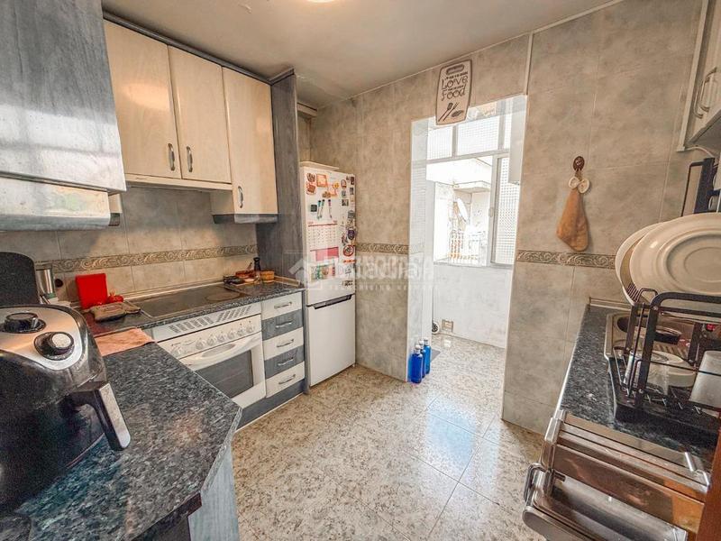 Foto 5d0d9b91-609b-42ad-8ac5-3600465190f6. Piso  en venta en Pintores-Ferial Parla