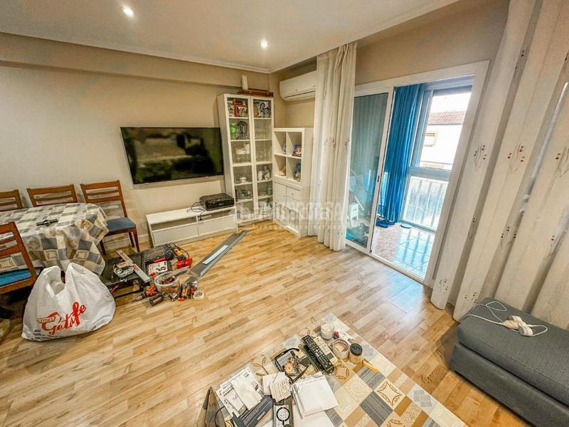 Foto 5c59541b-f26d-499b-ac95-9f7631aeece3. Piso  en venta en Pintores-Ferial Parla