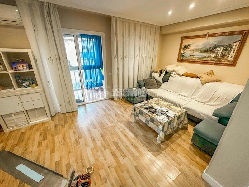 Foto f44246f7-41a2-4c9d-bb08-d003bf990b7a. Piso  en venta en Pintores-Ferial Parla