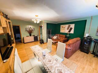 Appartement à Villayuventus-Renfe. Piso en venta en parla